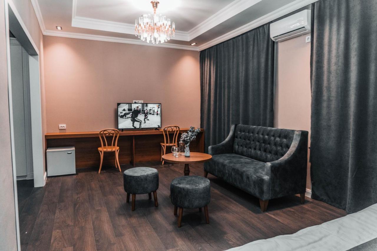 Hotel Жомарт Aktobe Exterior foto